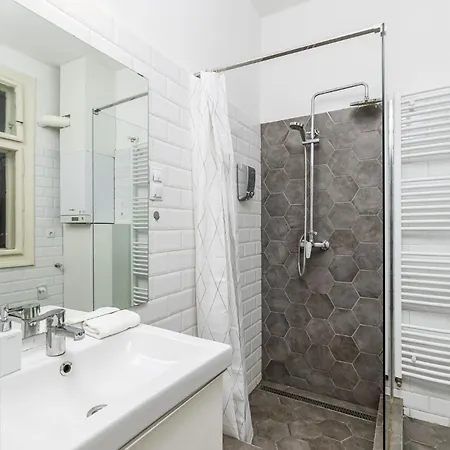 Venus - Keleti I * Budapest